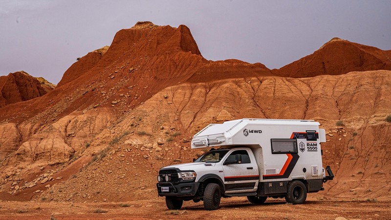 旅美灵域5500s四驱越野房车旅居车身份不报废