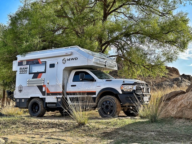 旅美灵域5500s四驱越野房车创造多样越野旅行生活