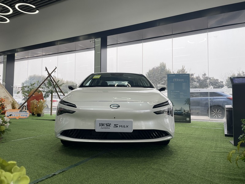 广汽埃安aionsmax上市领先科技配置与炫酷外观吸引消费者目光