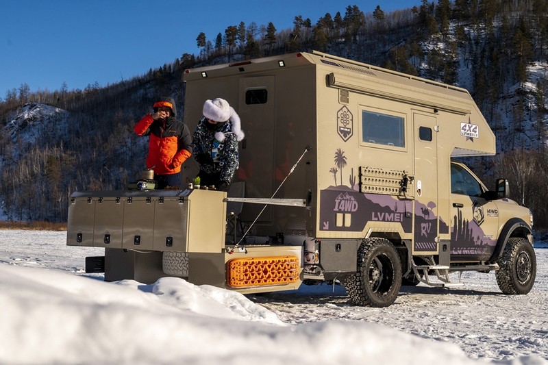 旅美灵域5500n四驱越野房车综合体验王者