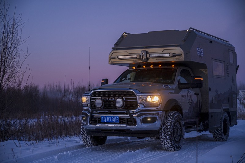 旅美灵域5500n四驱越野房车综合体验王者